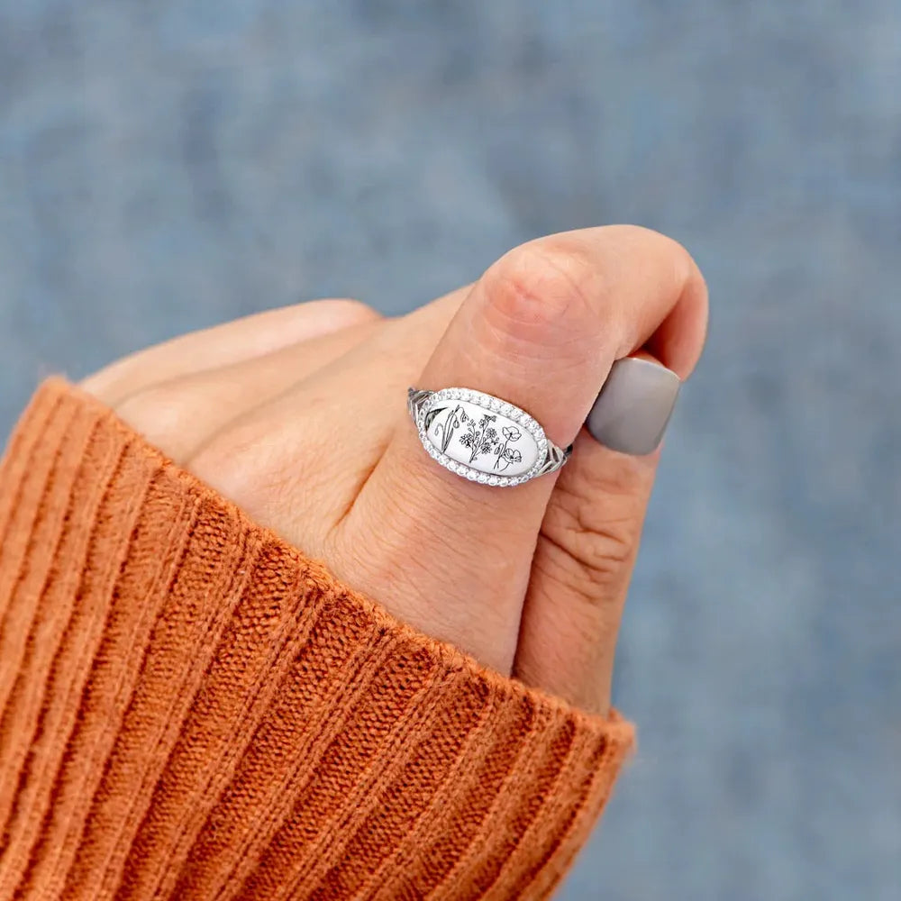 Flower epoxy gum and zircon inlaid ring featuring intricate floral design, crafted by Plush Fashion Hub.