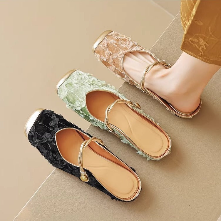 Embroidered Retro Chic Baotou Mules