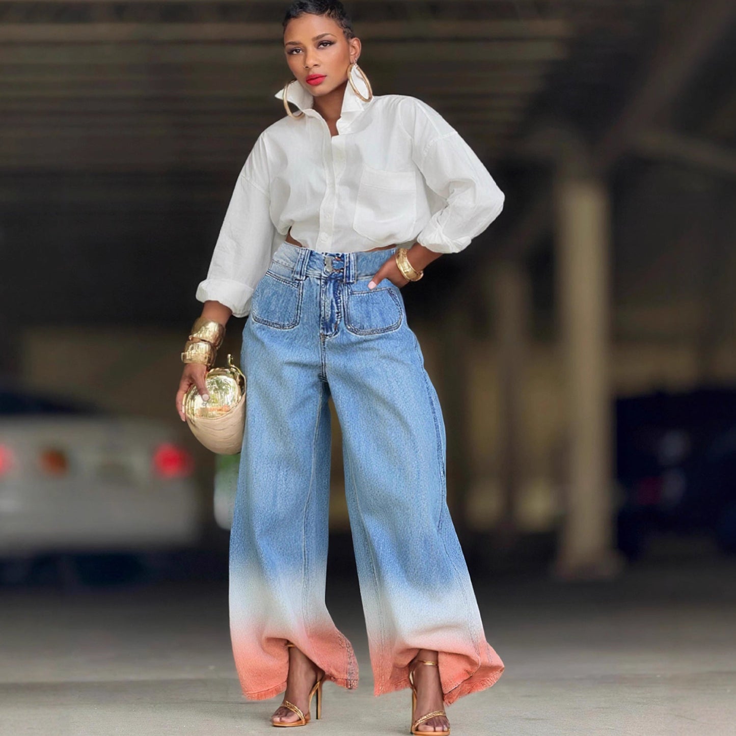 Eprolo gradient high-waisted jeans with patch pockets, showcasing stylish denim design and modern fit.