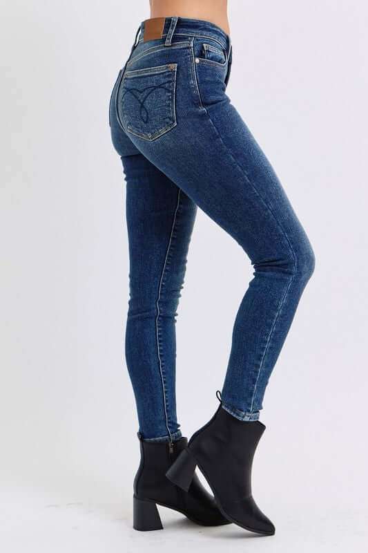 Judy Blue Full Size Run Mid-Rise Waist Skinny Jeans with Thermal Lining for cooler days.