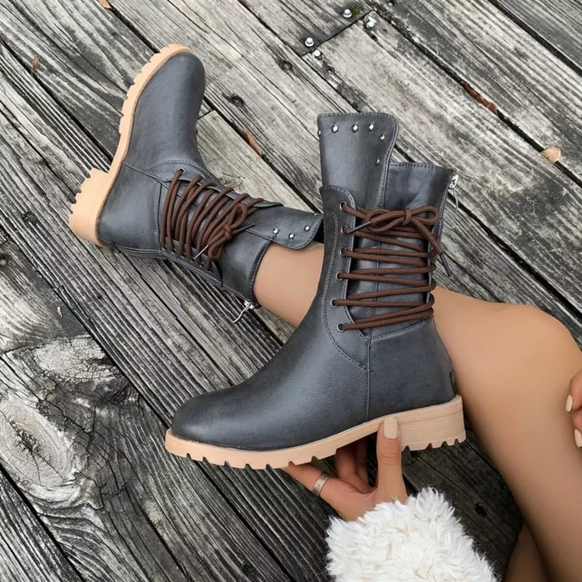 Lace-up black block heel boots from Trendsi, stylish footwear with chunky heels and lace-up front, perfect for fashionable outfits.