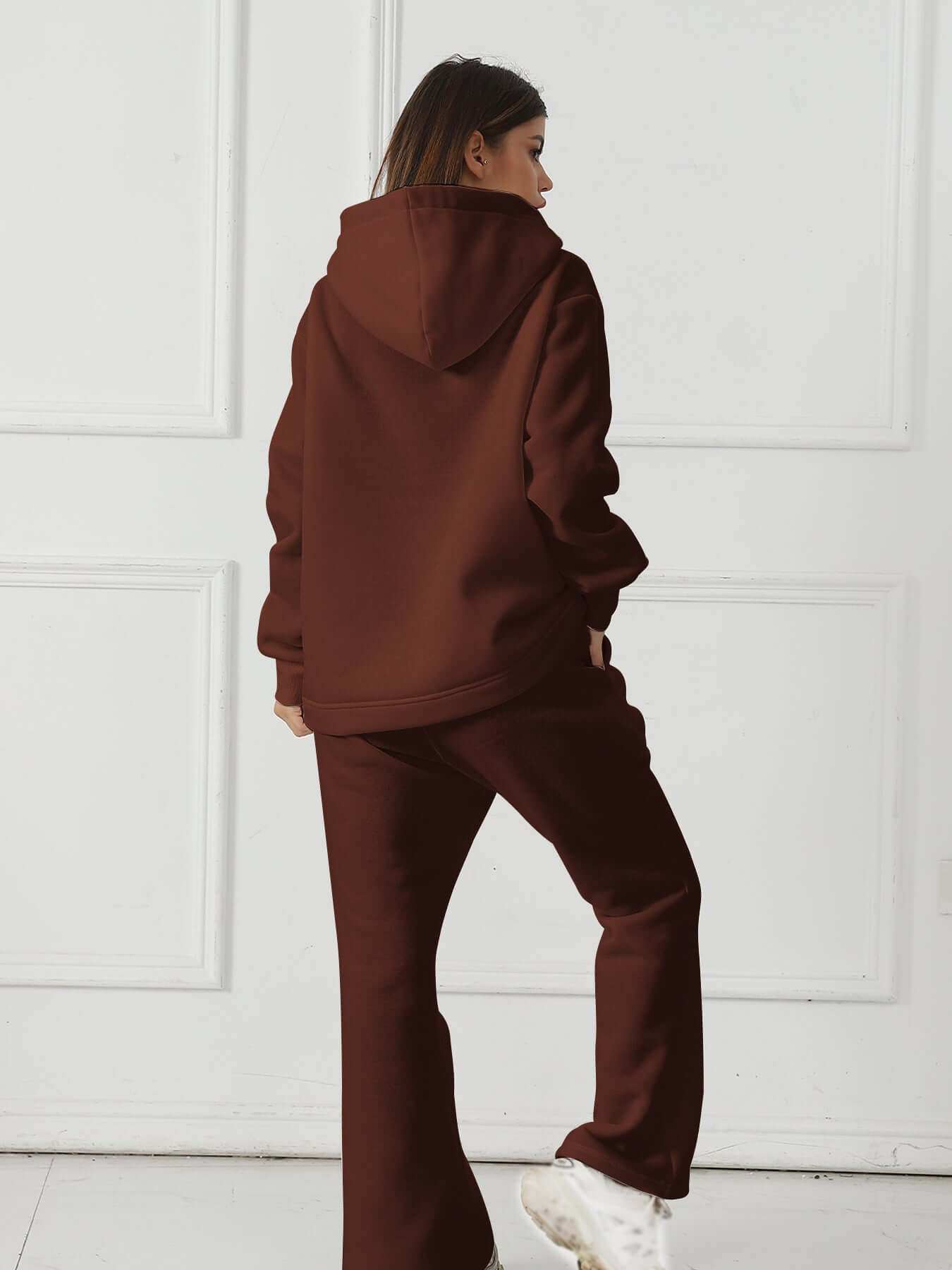 Women's Fashionable Casual Solid Color Long Sleeved SweatsuitExperience style and comfort with our Women's Fashionable Casual Solid Color Long Sleeved Sweatsuit. This sweatsuit is perfect for any casual occasion, made with higSweatsuitPlush Fashions ShopPlush Fashion Shop