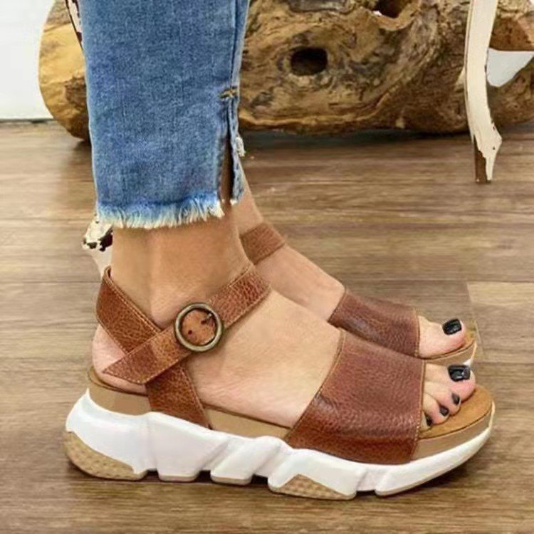LadyShow.Store casual leopard print platform Roman sandals with open toe and ankle strap, featuring a bold, stylish design.