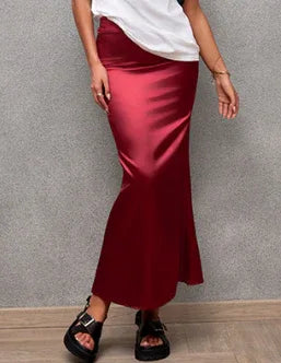 Bella Mia women's spring summer satin skirt with artificial silk fabric, casual hip-length satin skirt for women.