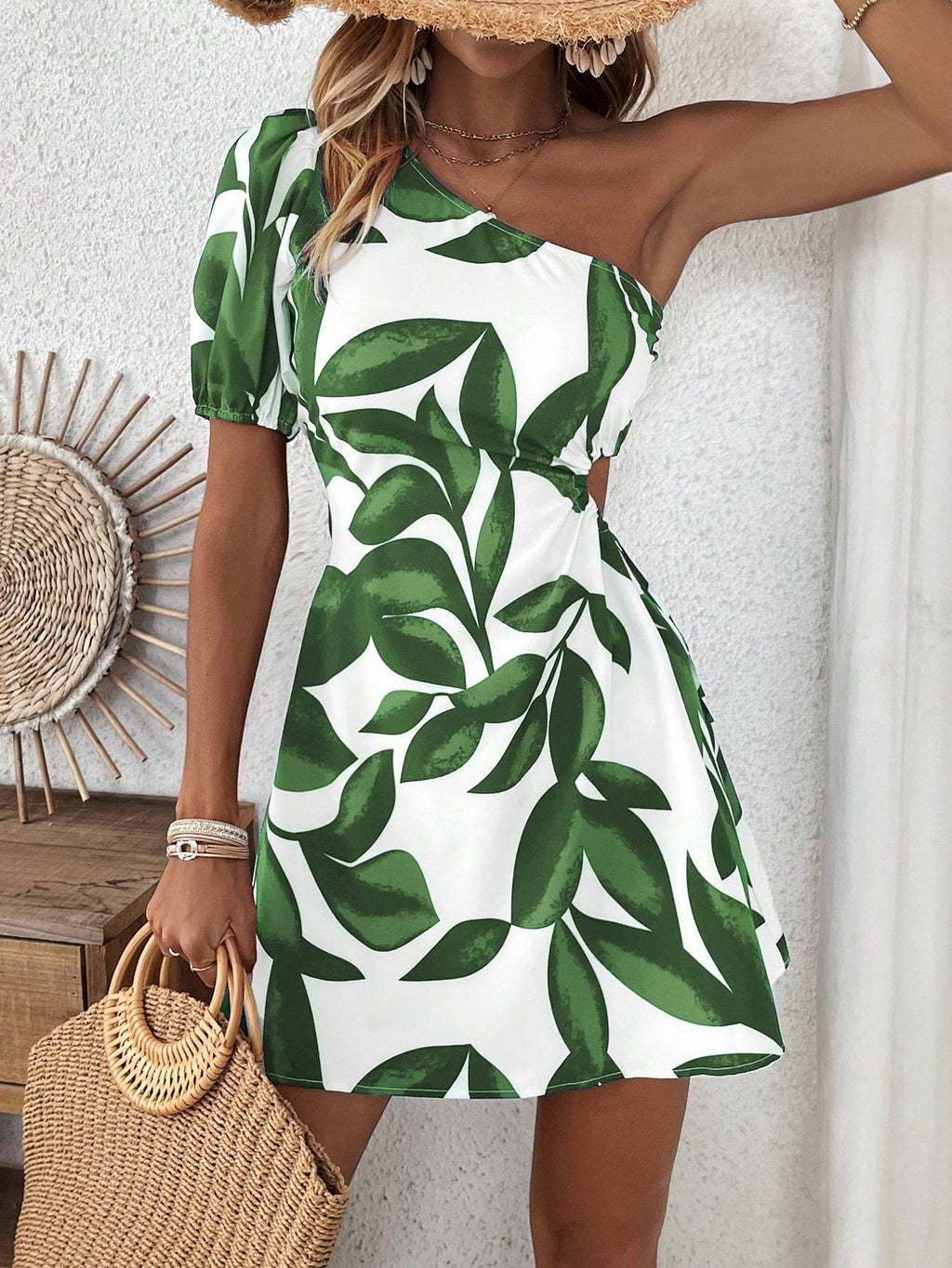 Women’s puff sleeve summer dress by Plush Fashion Hub, casual beach outfit with lightweight fabric and stylish puff sleeves.
