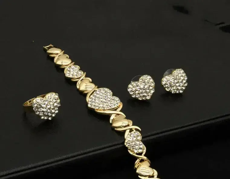 18K gold heart-shaped pendant necklace and matching earrings set for women, elegant jewelry by Plush Fashion Hub.