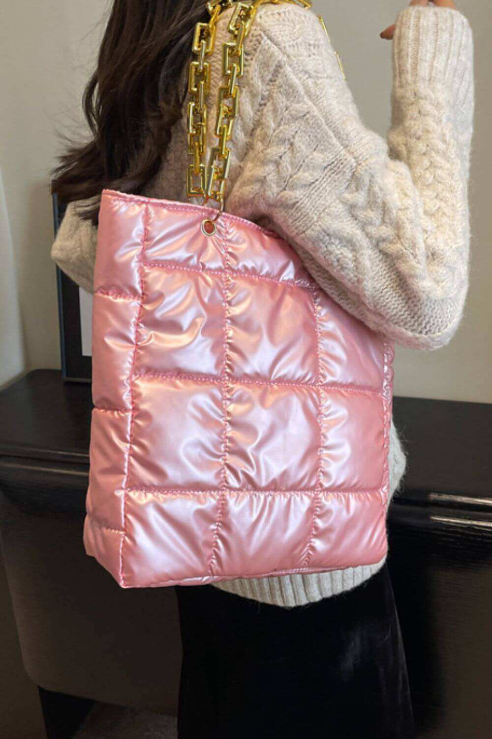 Ladies Bubble Texture Chain Handbag