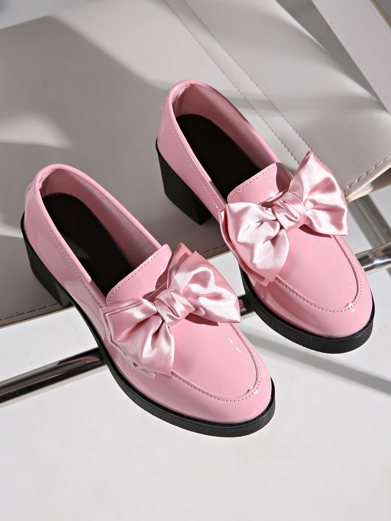Women's plush fashion hub bowtie round toe low heel pumps in wide size, casual PU footwear with stylish design.