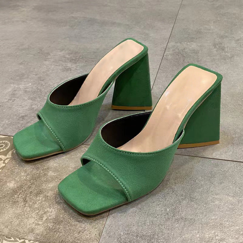 Large size LadyShow.Store high heel women's fashion shoes, comfortable and stylish with a cool design, suitable for various outfits.