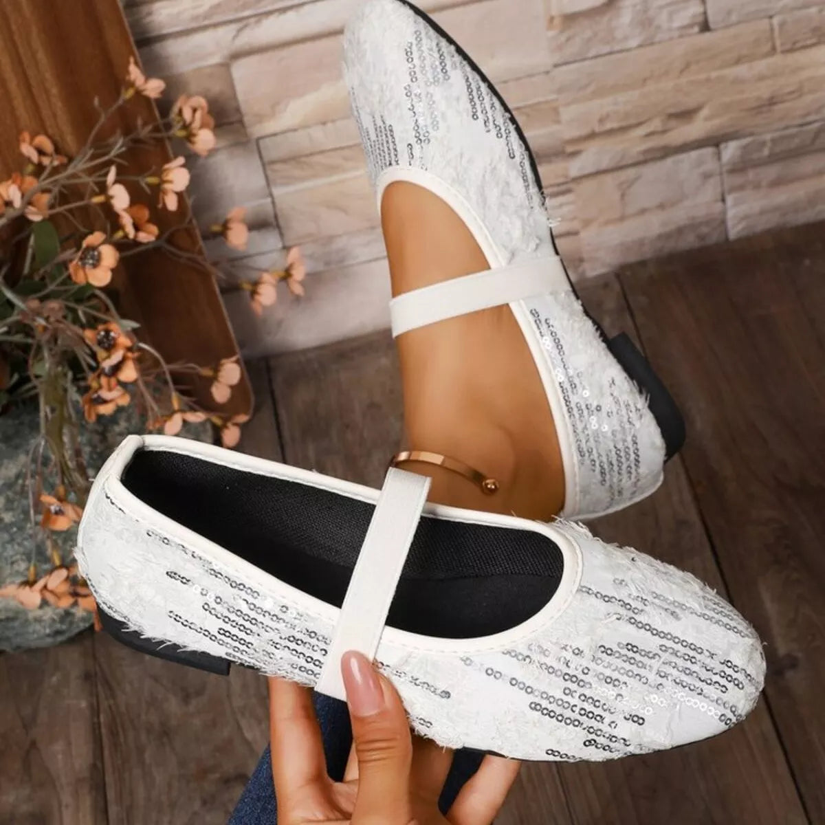 Women’s sparkling sequin round toe slip-on flats by Plush Fashion Hub, showcasing shiny sequins and comfortable shoe design.