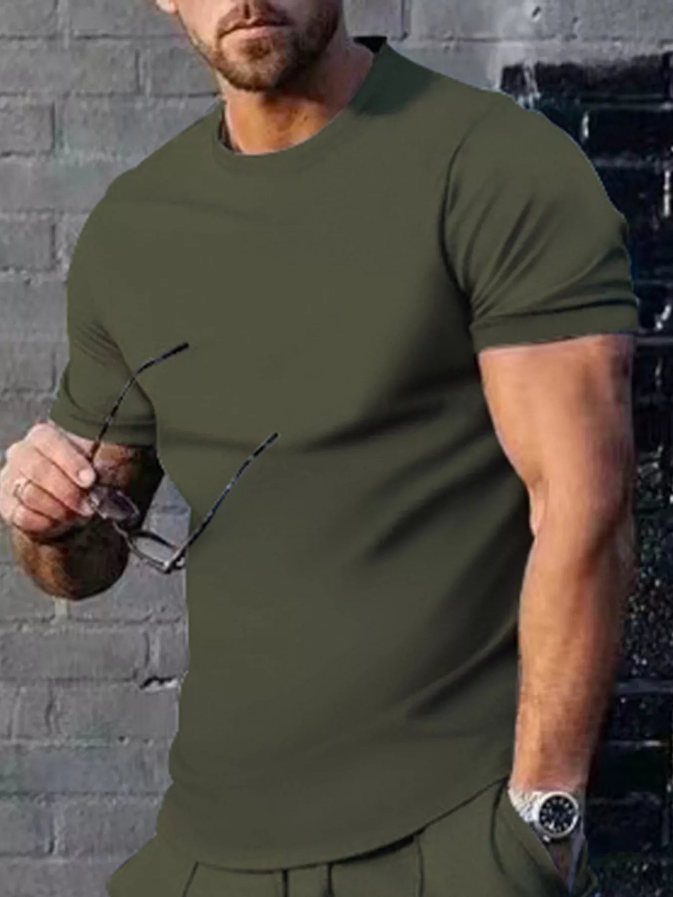 Men's plus size solid color casual T-shirt from Plush Fashion Hub, shown in a relaxed fit front view.