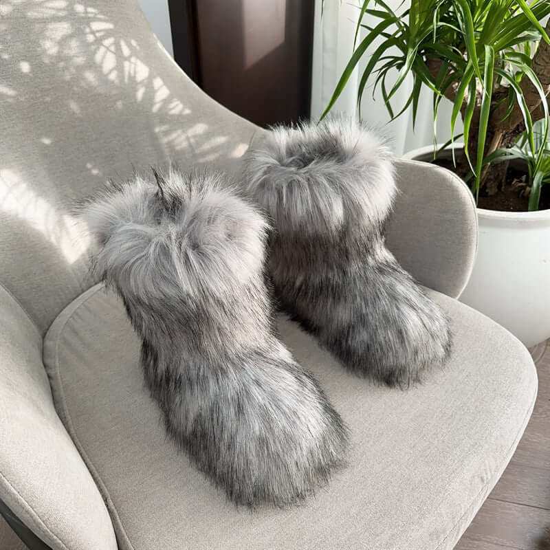 Women's Closed Toe Warm Fluffy Plush Snow Boots - Plush Fashion Shop #