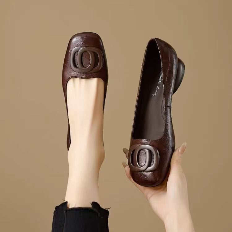 Women's vintage round toe slip-on flats with low chunky heel and Mary Jane style, by Plush Fashion Hub.