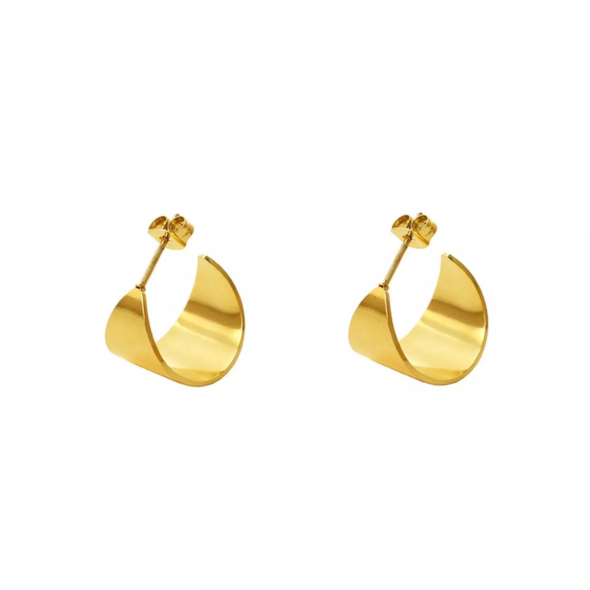 18K gold-plated stud earrings featuring a simple, elegant design, perfect for everyday wear and stylish accessories.