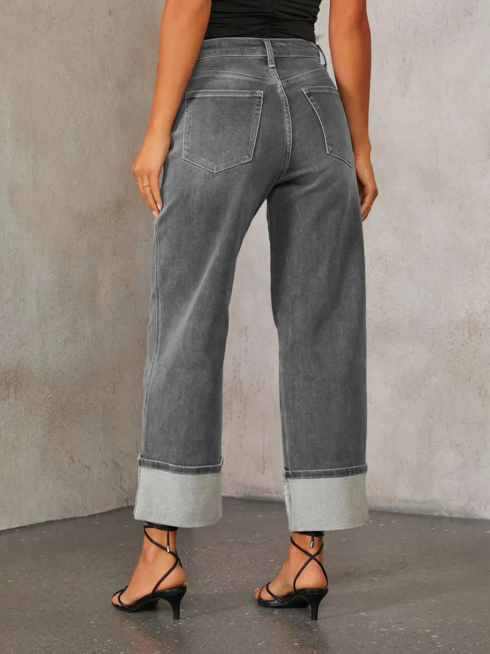 Trendsi high-waisted straight-leg rolled denim jeans with a classic blue wash and modern fit, shown on a model.