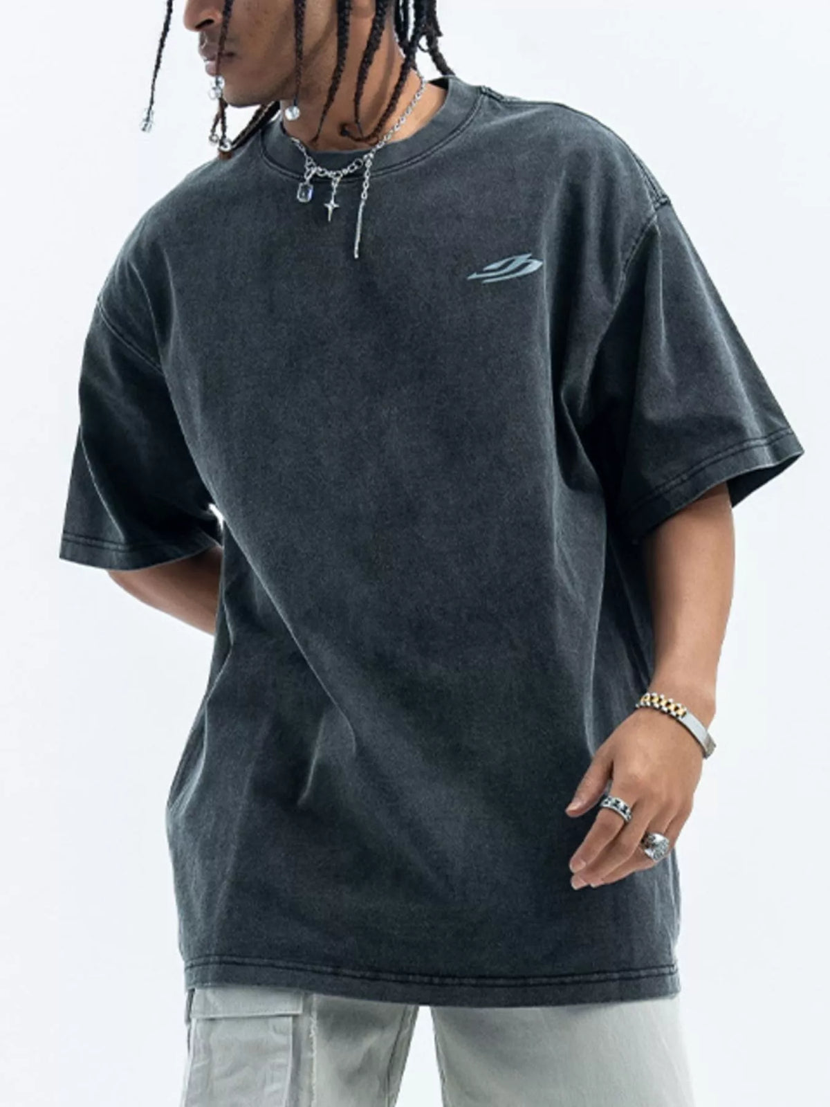 Men's white short sleeve T-shirt with round neck and letter back design, from Trendsi, made of comfortable fabric.