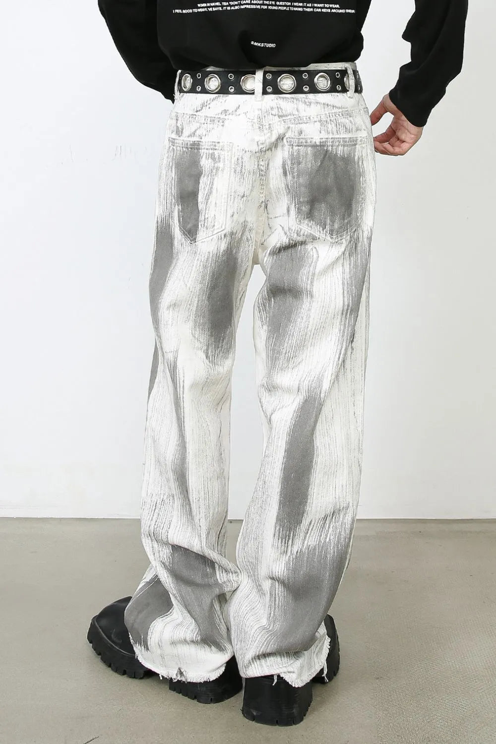 Men's contrast loose denim jeans by Plush Fashion Hub, showcasing relaxed fit, denim fabric, and contrast stitching detail.