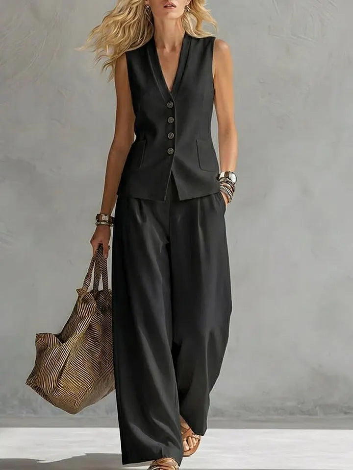 Women's solid linen sleeveless tank top and full-length pants set by FitiqueFit, casualwear outfit in natural fabric and relaxed fit.