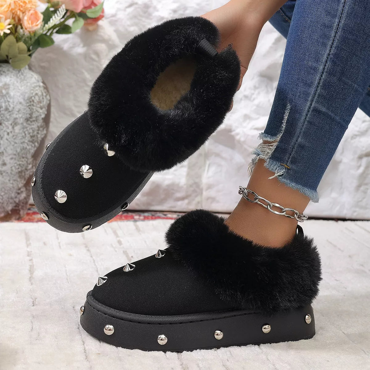 Trendsi studded platform winter boots with faux fur lining, featuring a rugged sole and stylish design for cold weather wear.