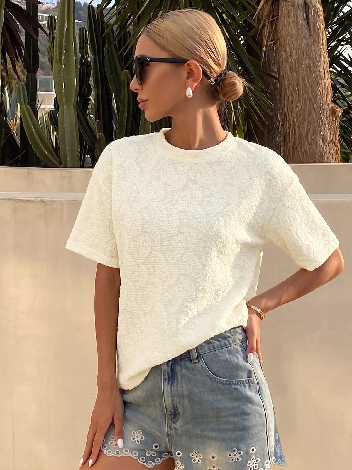Textured Paisley casual T-shirt from Plush Fashion Hub, featuring a stylish paisley pattern and comfortable fabric.