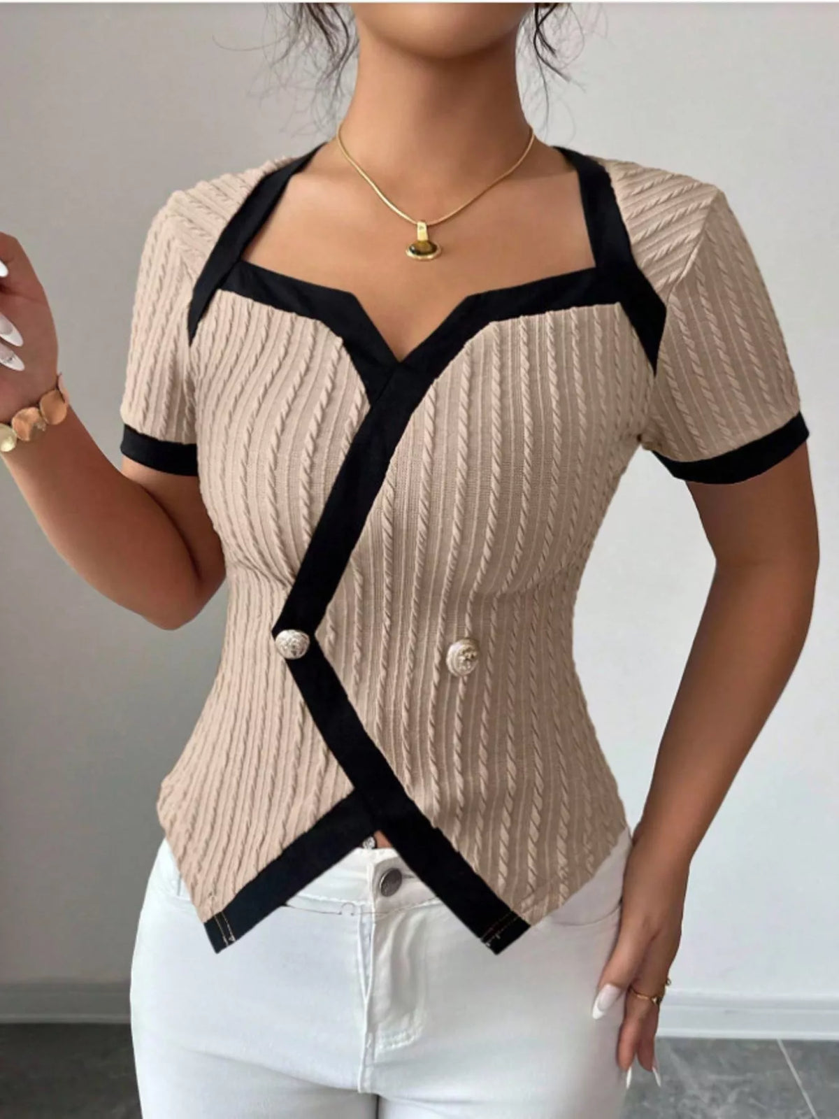 Earth tones contrast trim short sleeve T-shirt by Plush Fashion Hub, featuring a casual fit and stylish color blocking.