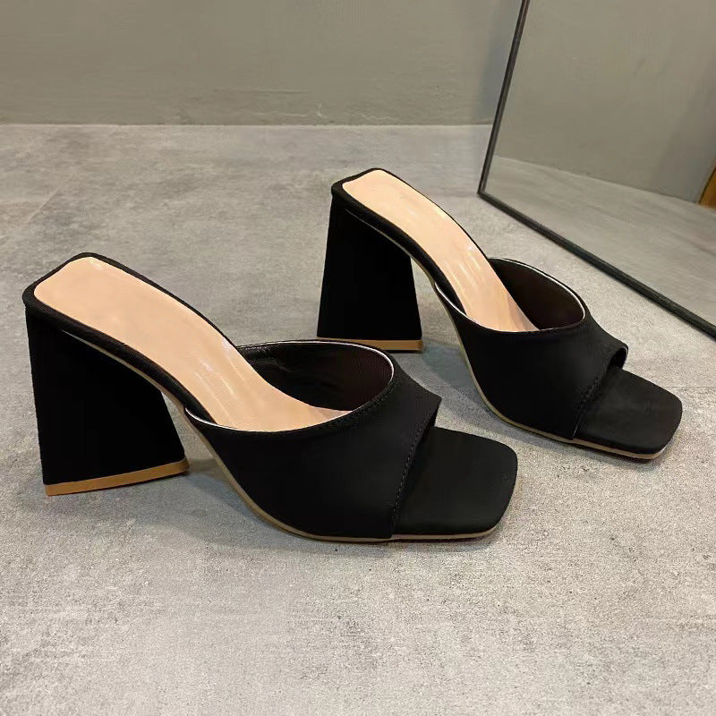 Comfortable large size high heel women's fashion shoes with stylish design and supportive sole, ideal for fashionable women.