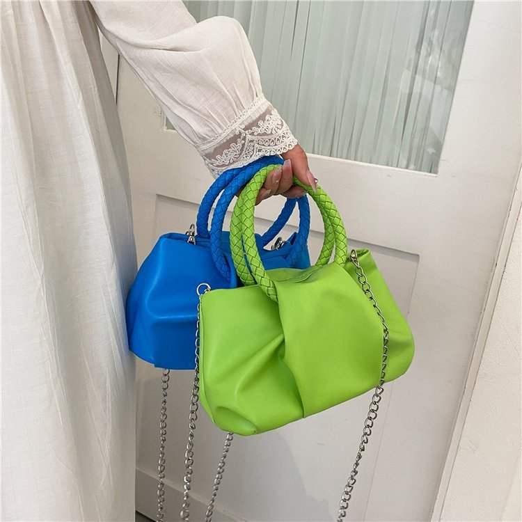 Portable Cloud Underarm Pleated Tote Chain Crossbody BagThis stylish and versatile Portable Cloud bag features a chic pleated design and a convenient chain crossbody strap. Made with durable PU material and available in aHandbagPlush Fashions ShopPlush Fashion Shop