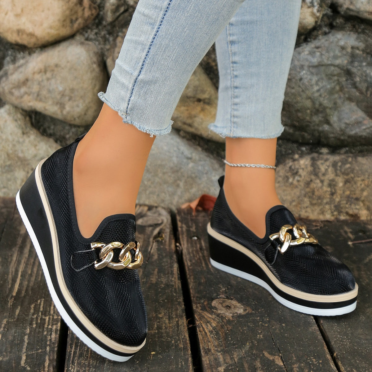 Chain decor wedge loafers in black leather, Trendsi footwear with stylish chain embellishments and wedge heel for a trendy look.