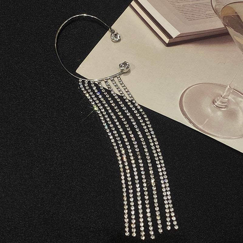 Simple long tassel earrings with high-quality alloy and electroplated finish.