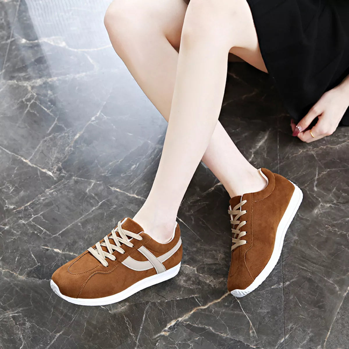 Women’s Trendsi round toe lace-up sneakers with white soles and stylish design, perfect for casual wear and everyday comfort.