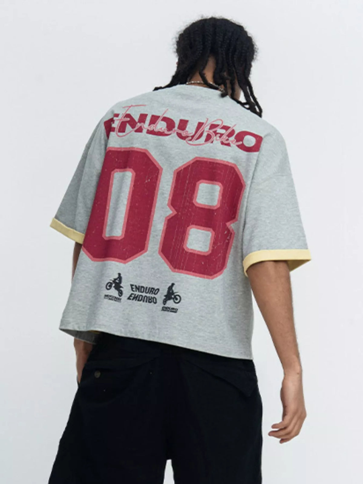 Men's graphic short sleeve T-shirt with contrast trim, trendy casual top by Trendsi, showing a stylish design and comfortable fit.