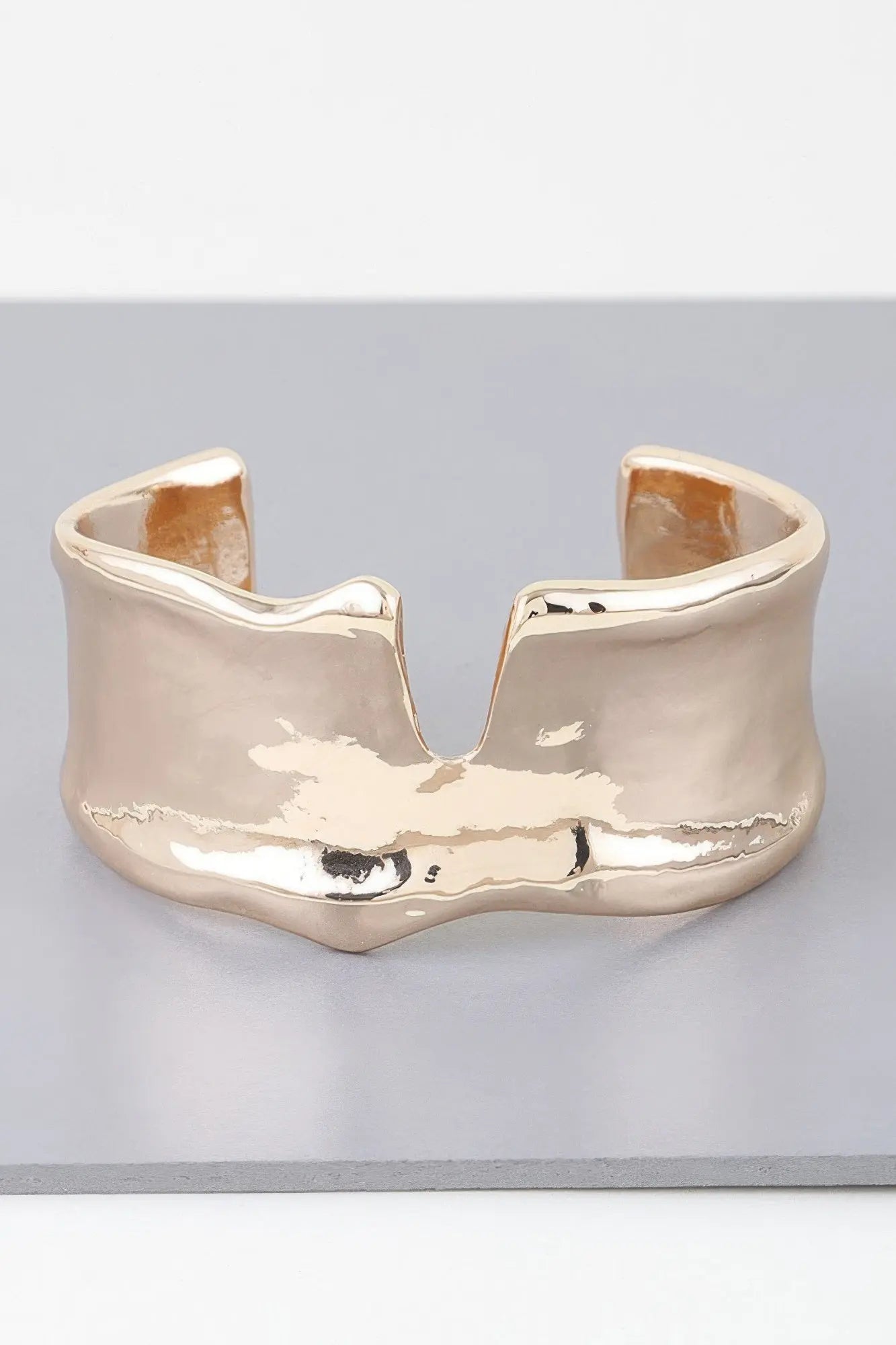 Abstract Wave Cuff Bracelet OyeraCharisma