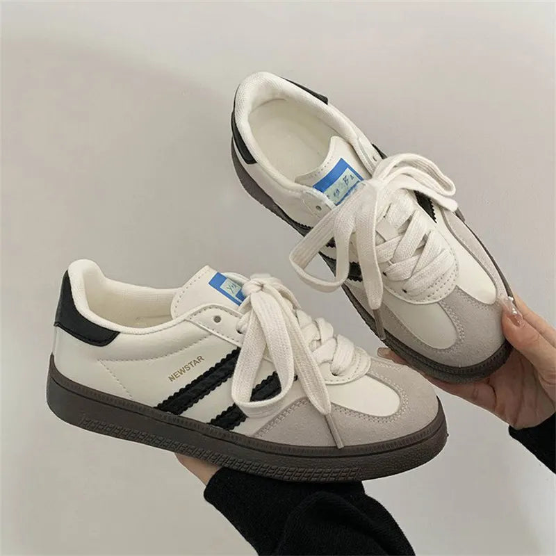 Contrast Round Toe Casual Flats