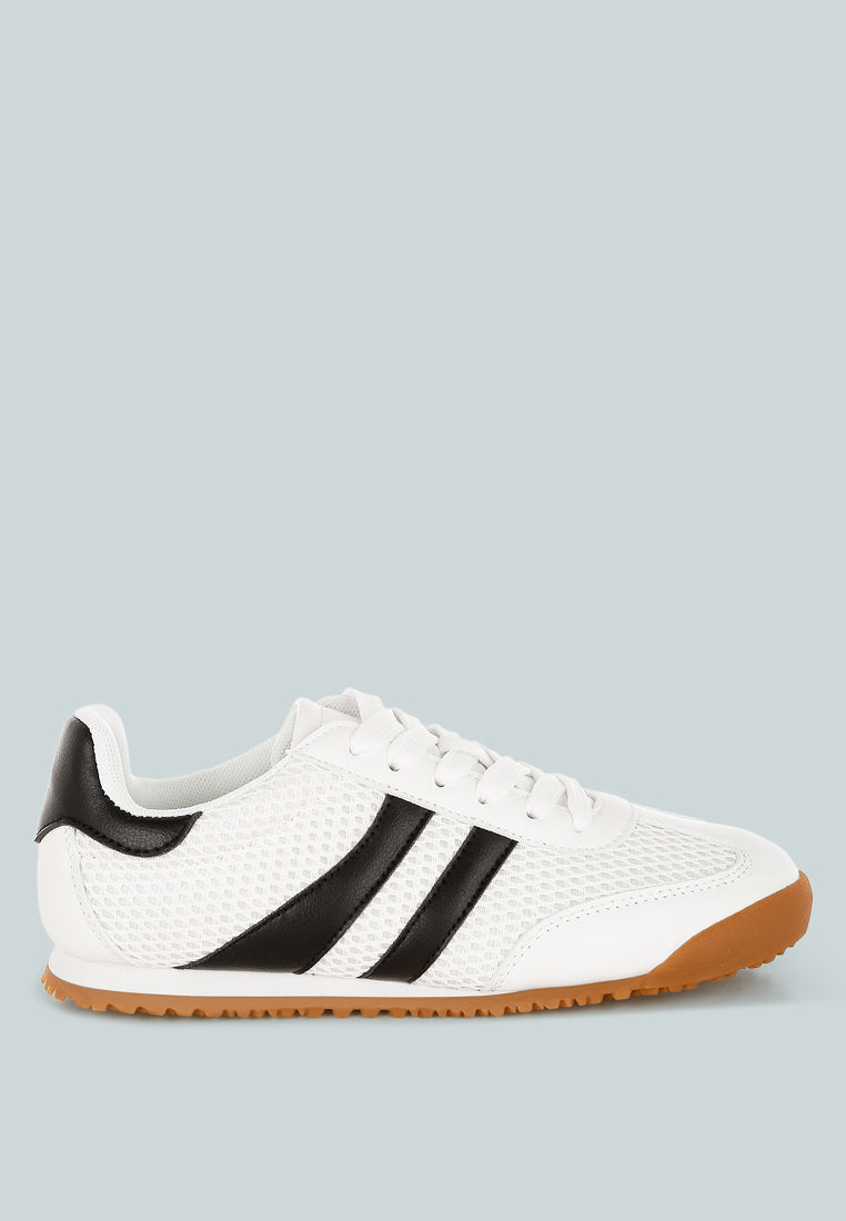 London Rag Blaster casual striped lace-up sneakers in white with blue and red accents, featuring a sporty design and comfortable fit.