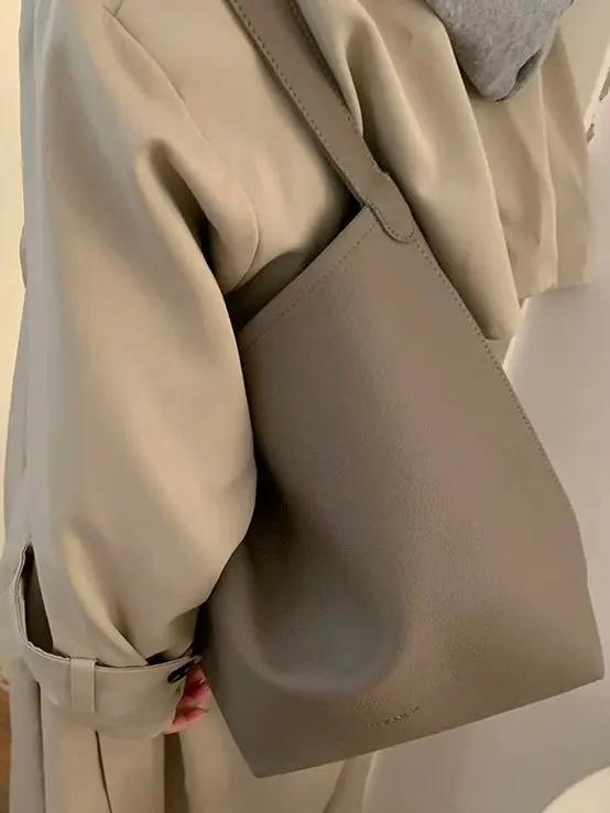 Bucket Tote Bag PAINEVIDA