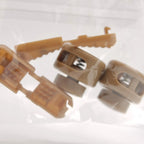 Bread clip lace accessories featuring delicate lace clips, perfect for adding a stylish touch to your outfits.