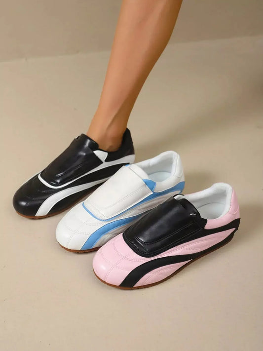 Contrast Round Toe Sneakers - Plush Fashion Hub