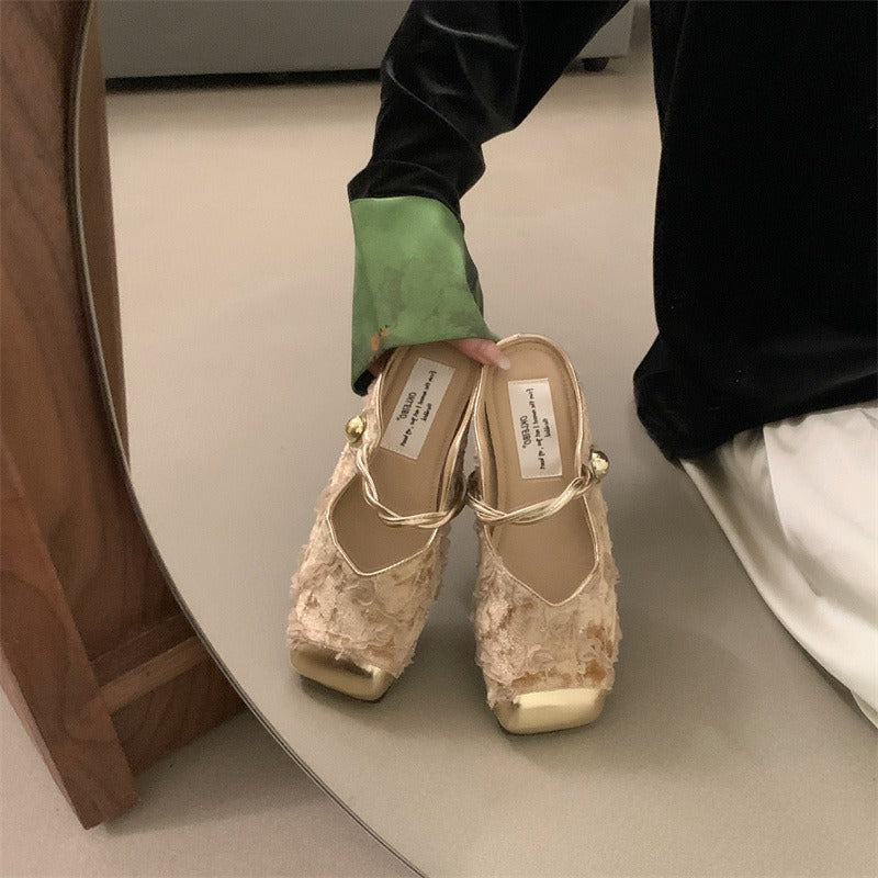 Embroidered Retro Chic Baotou Mules
