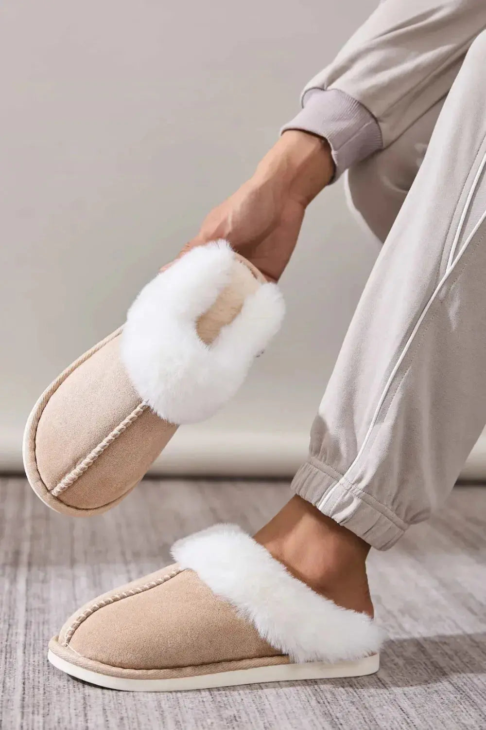 Faux Fur Round Toe Slippers - Plush Fashion Hub