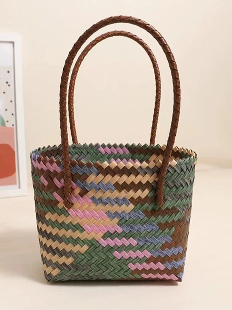 Bella Mia retro color woven straw bag, square-shaped portable beach bag with hand-woven design for women vacation use