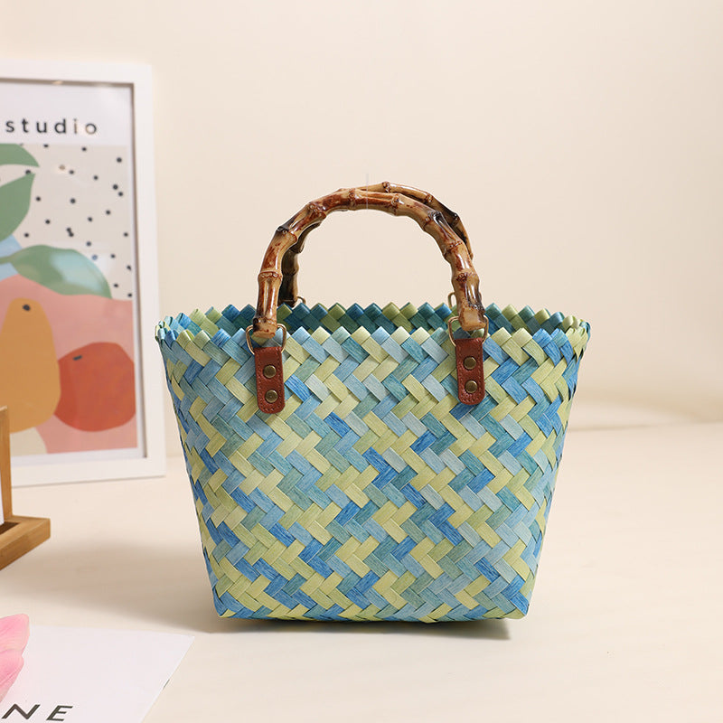 Bella Mia retro color woven straw bag with square shape, hand-woven design, perfect for beach or vacation outings.