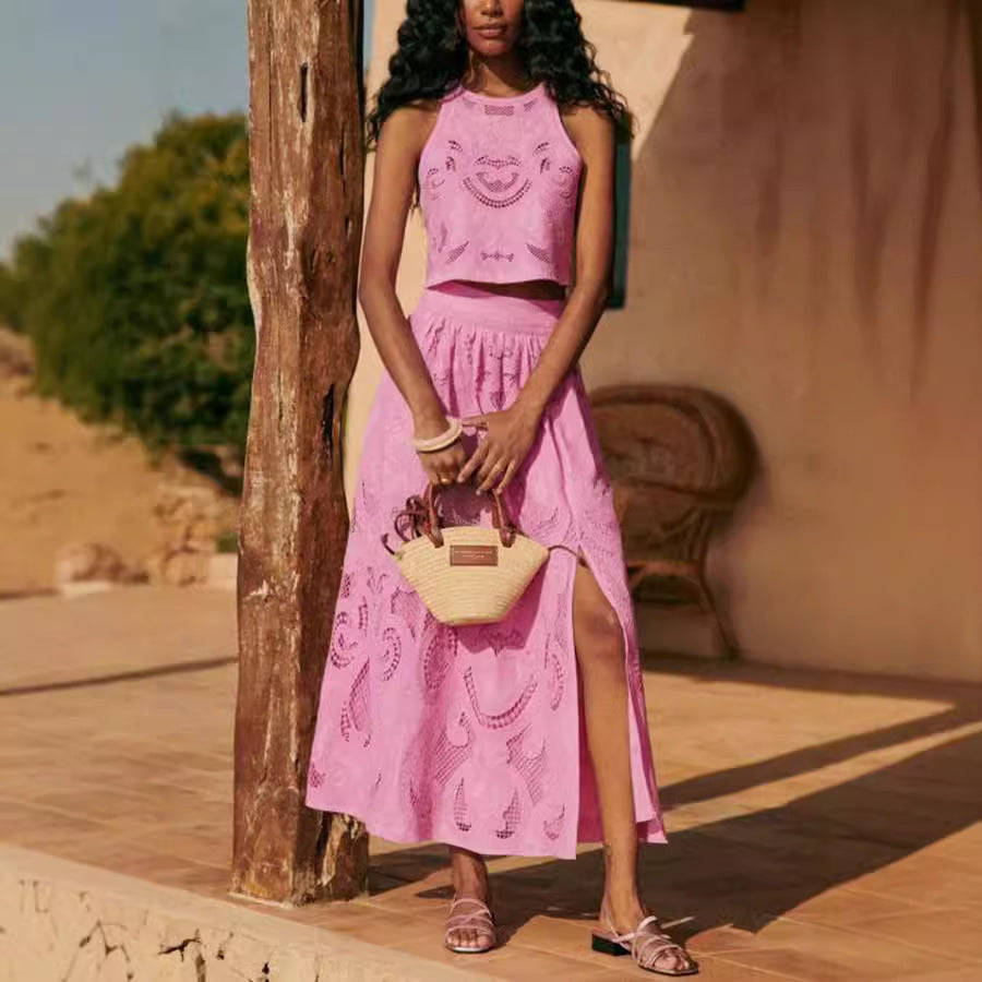 Casual sleeveless skirt and matching top set with pockets, loose fit, ideal for vacation wear from Plush Fashion Hub.
