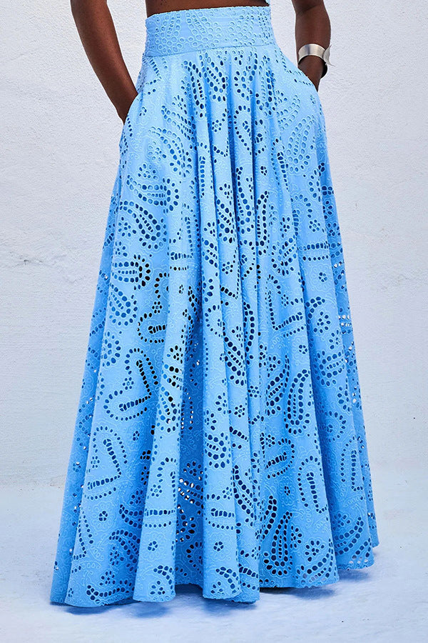 Casual women's sleeveless long skirt and matching top set with pockets, perfect for spring and summer vacation wear.