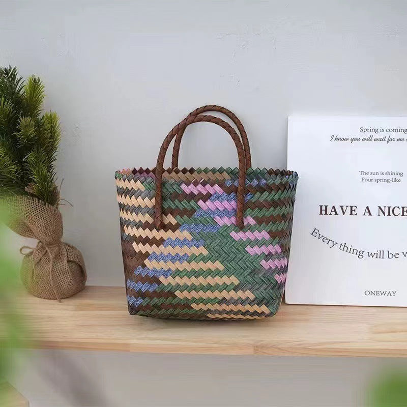 Bella Mia retro color woven straw bag, square handwoven vacation beach bag for women, featuring vibrant woven design and portable style.
