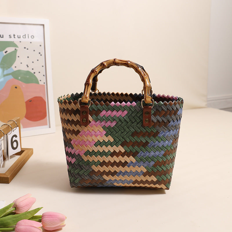 Bella Mia retro color portable straw woven bag, square hand-woven beach bag for women, perfect for vacations and casual outings.
