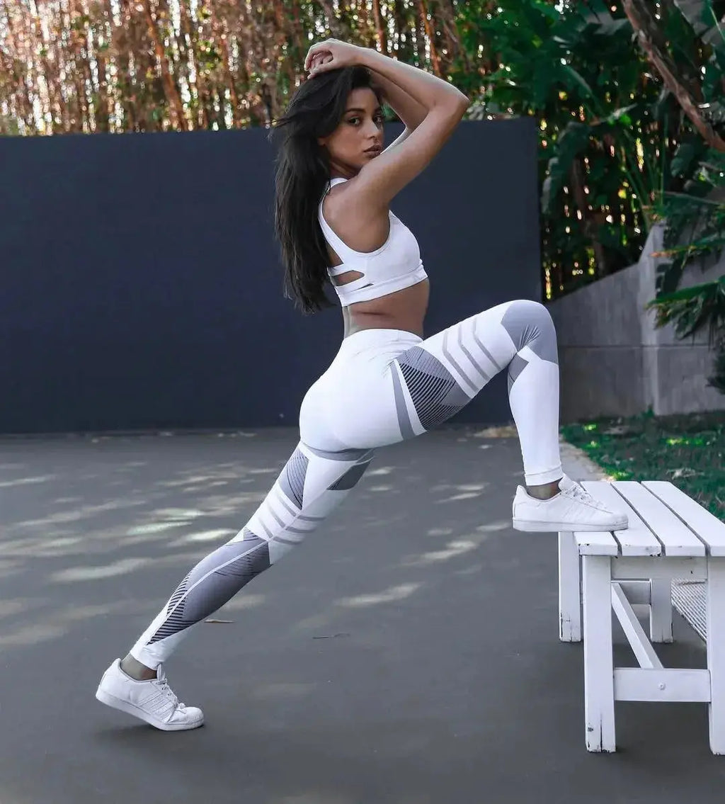 Reflective high-waist yoga pants for women by Plush Fashion Hub, breathable activewear with reflective accents for workouts.