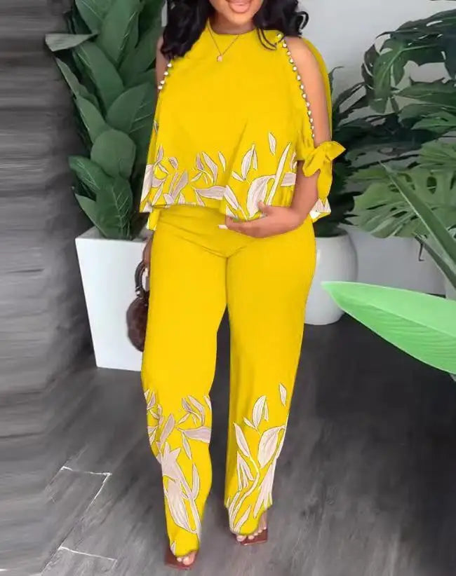 Plus size women's two-piece outfit with short sleeves, stylish fashion set from Plush Fashion Hub, casual and comfortable look.