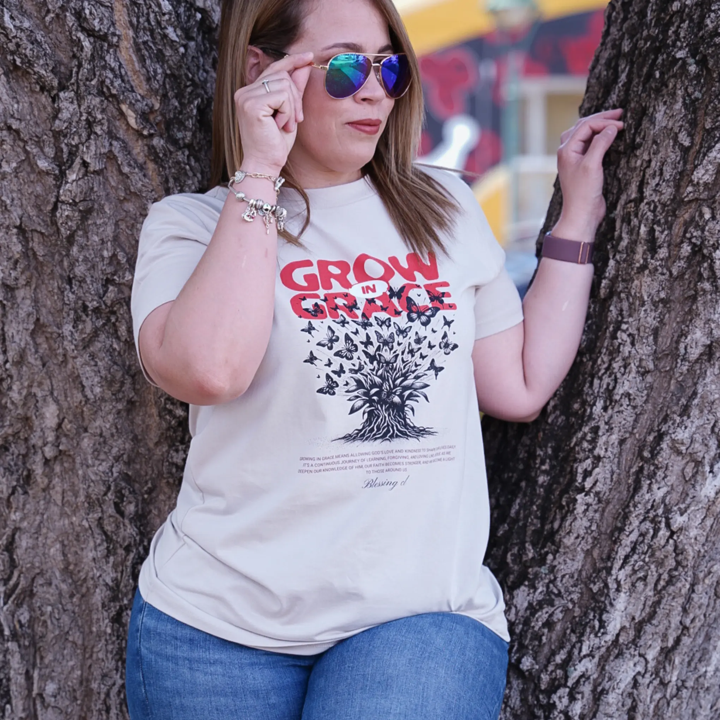 Wo's Classic Tee Grow in Grace Blessing Clothing