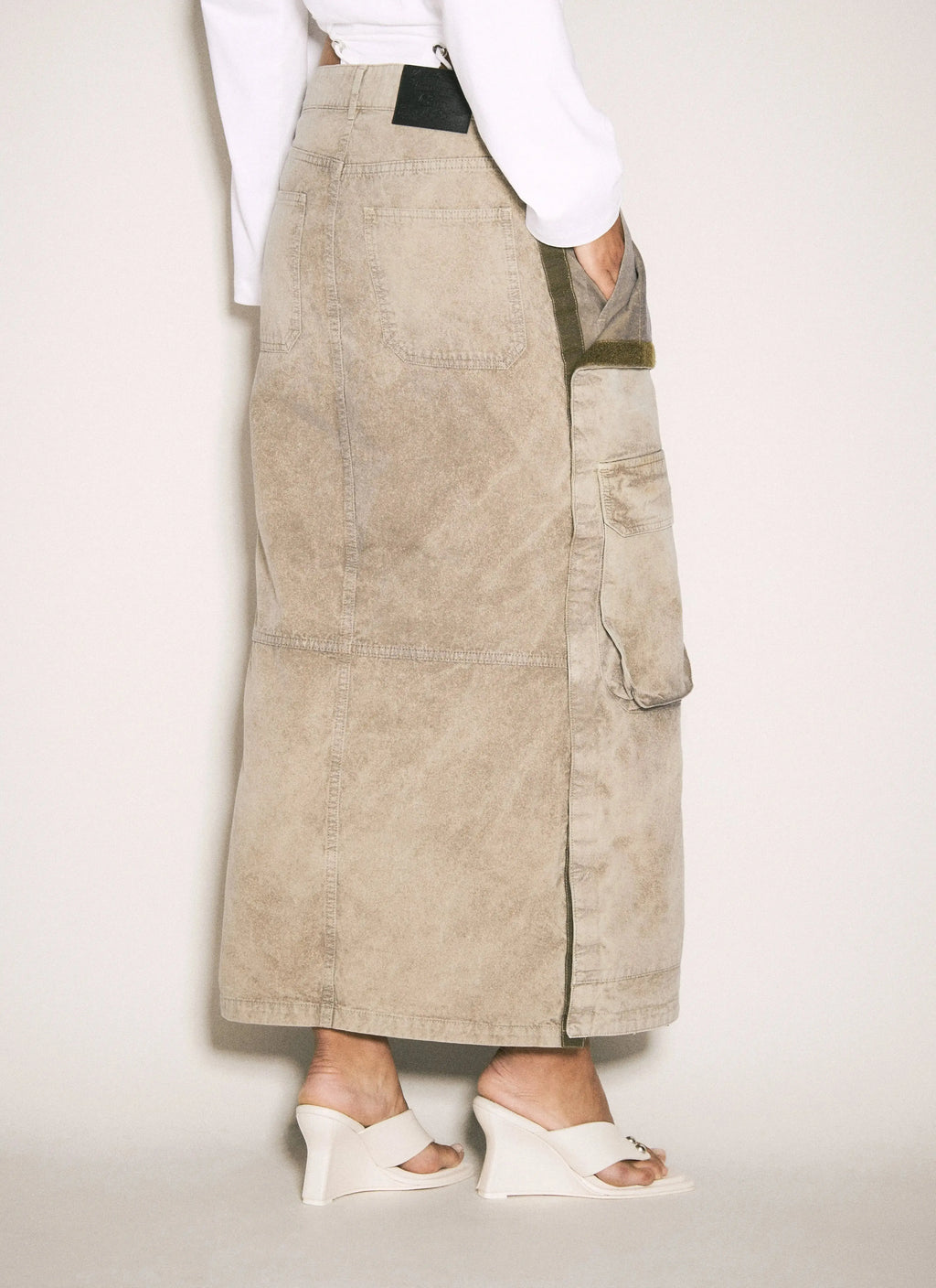 Women’s Y/Project cargo maxi skirt by Luosophy featuring adjustable waist, premium cotton fabric, streetwear-inspired design.