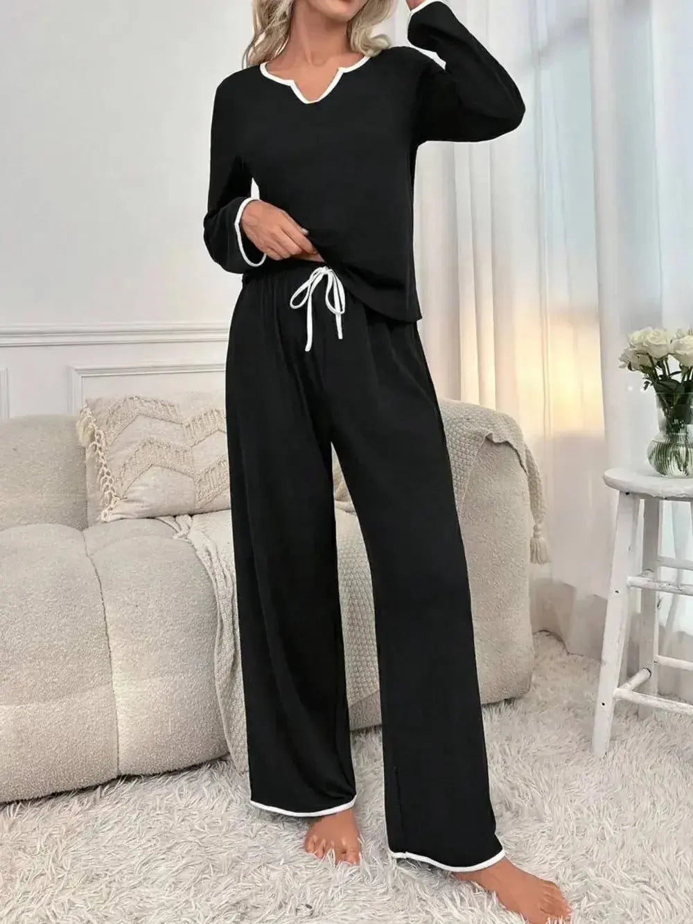 Women’s contrast trim long sleeve pajama set from Plush Fashion Hub, featuring soft stretch fabric and comfortable loungewear style.
